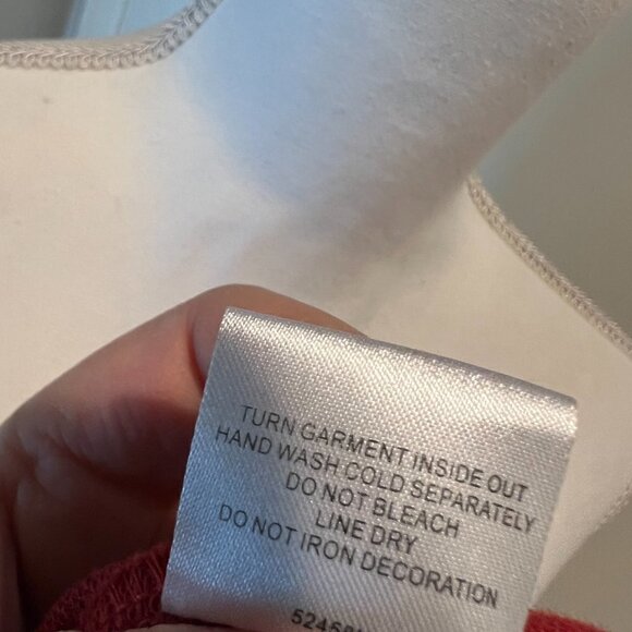 Free Generation Rust colored sweatshirt with ruffled sleeves, Size Medium - Picture 9 of 9